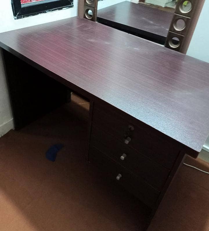 Study table / Office table 1