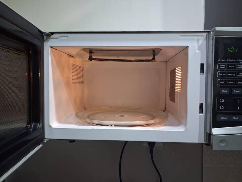 microwave + grill 1