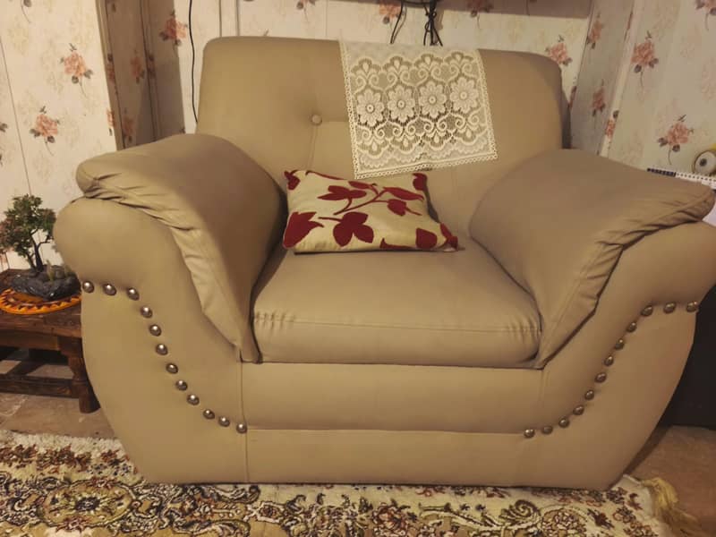 5 seater sofa 0