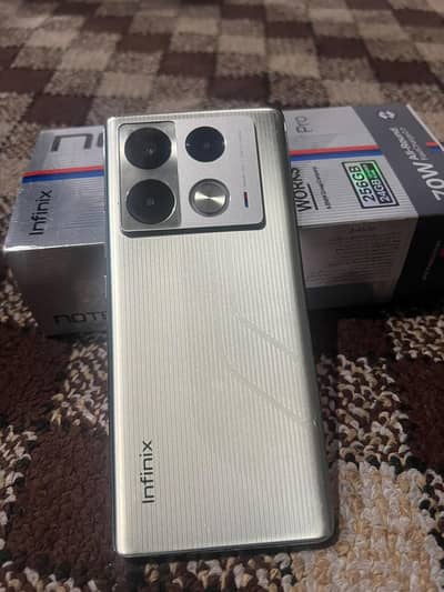 Infinix Note 40 Pro
