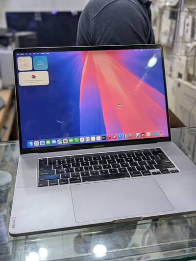 MacBook Pro 2019 | 16 inch | i9