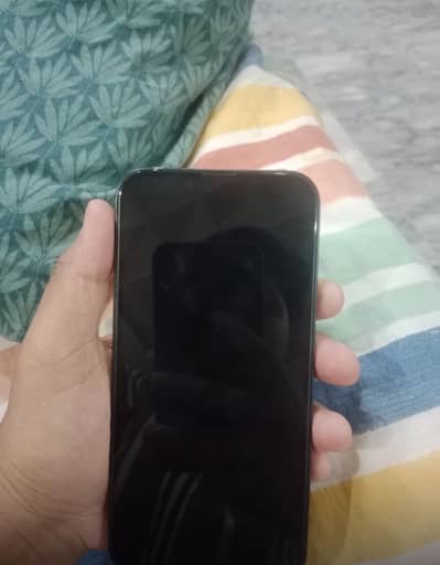 iPhone 13 (factory locked)