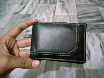 Premium quality men's leather wallet.