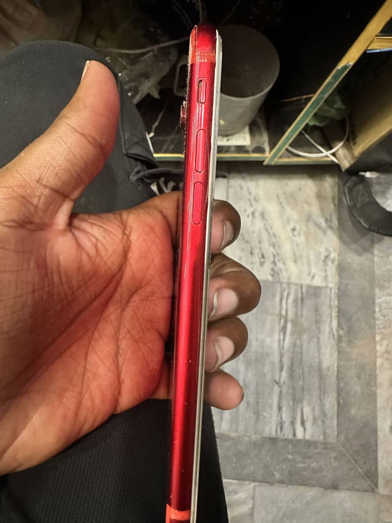 Apple iPhone 7 3