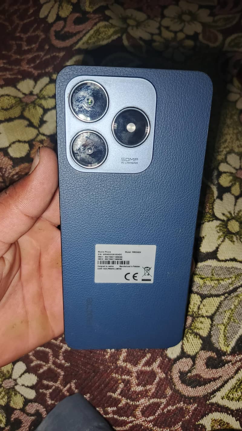 Realme C63 1