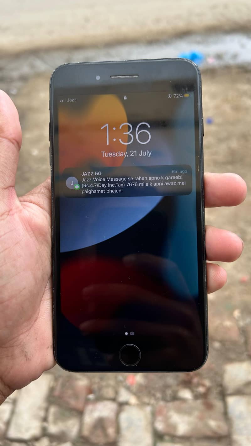 Apple iPhone 7 Plus 0