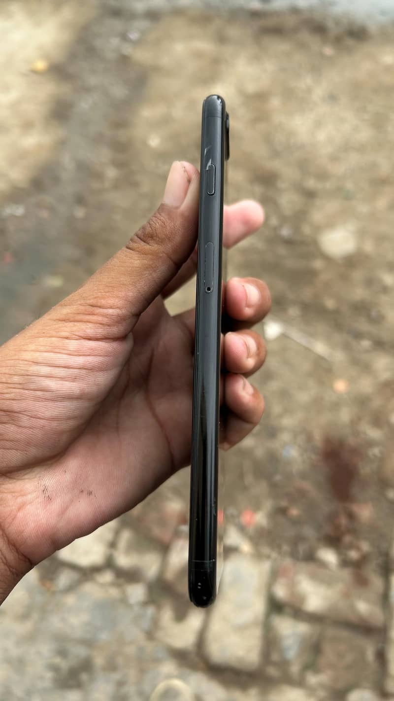 Apple iPhone 7 Plus 1