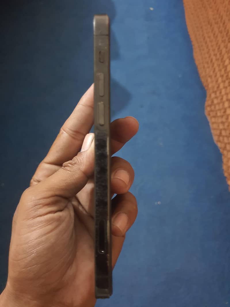 Apple iPhone 12 Pro 3