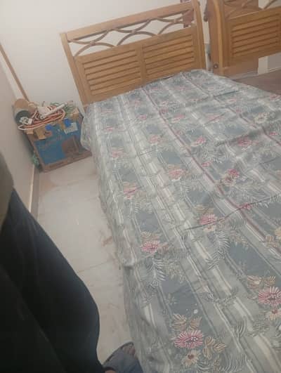 2 Single bed with cupboards