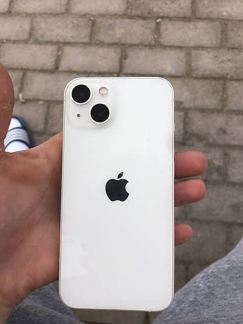Apple iPhone 13 0