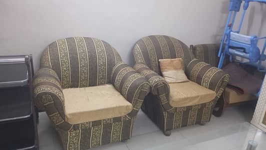 Used sofa 5+5 in reasonable price