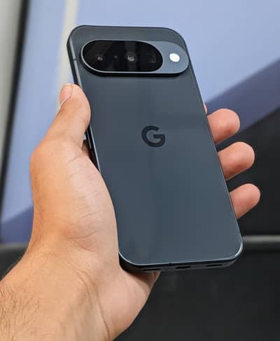 Google pixel 10 12/128 non pta with Box 10/10 sim time over