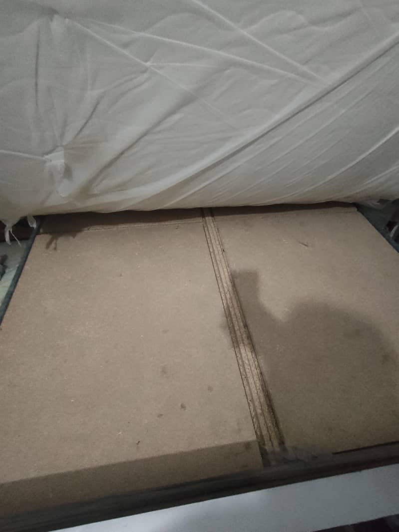 storage bed and dressing witj matress 3