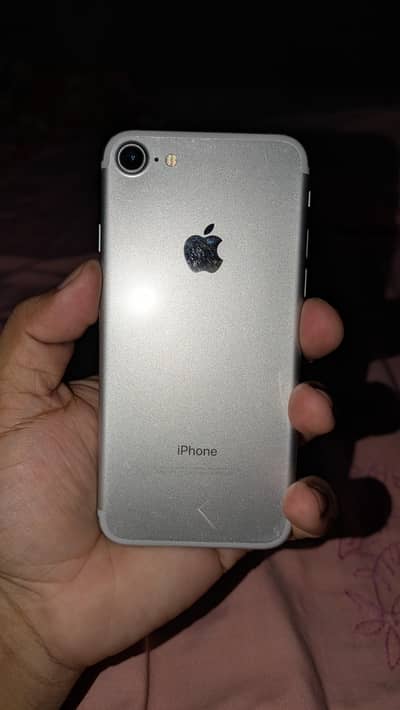 Apple iPhone 7