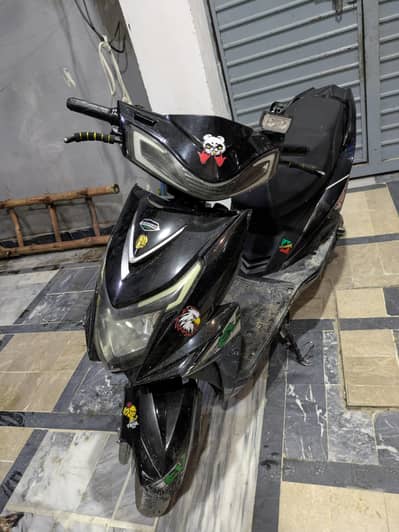 Electric scooty