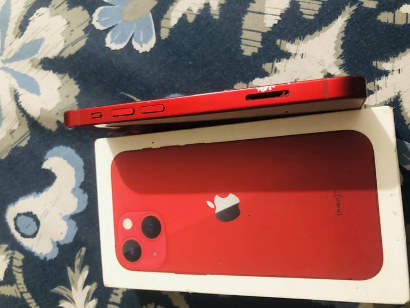 Apple iPhone 13 mini 8