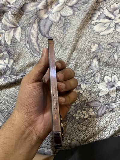 iPhone 14 Pro jv