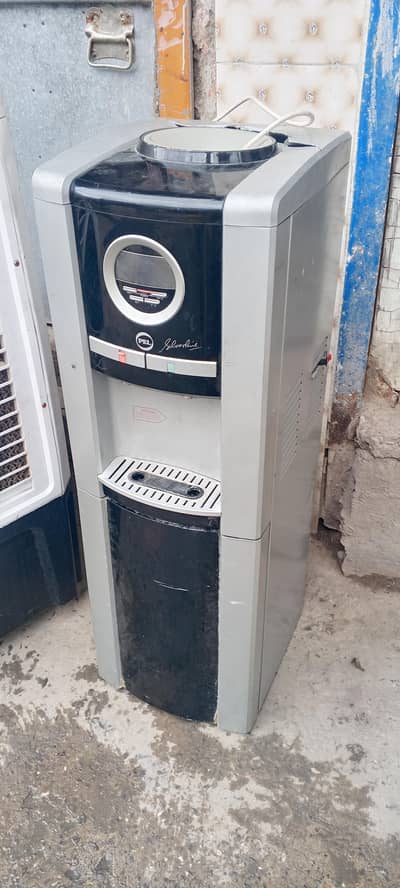 pel ka water dispenser ha 3 in one ha price bi kaam hojaigi jis ko l