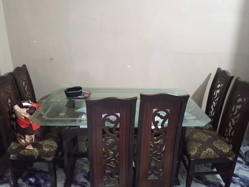 dinning table 0