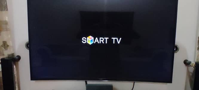 Samsung HU9000 55” Curved 4K Smart LED TV – Like New Condition