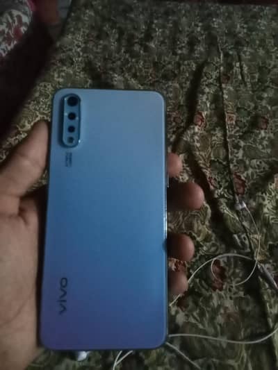 Vivo S1