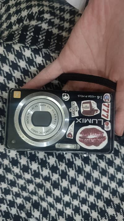 DMC-FS11 PANASONIC AESTHATIC PICTURE DG CAM