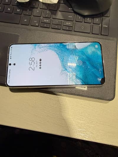 Samsung Mobile S22 Plus