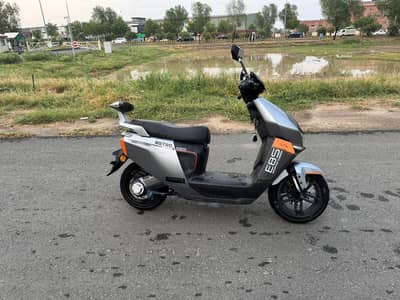 Metro E8S Electric scooty for sale
