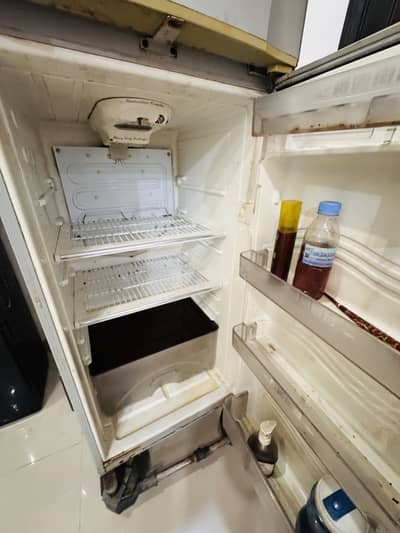 Dawlance fridge