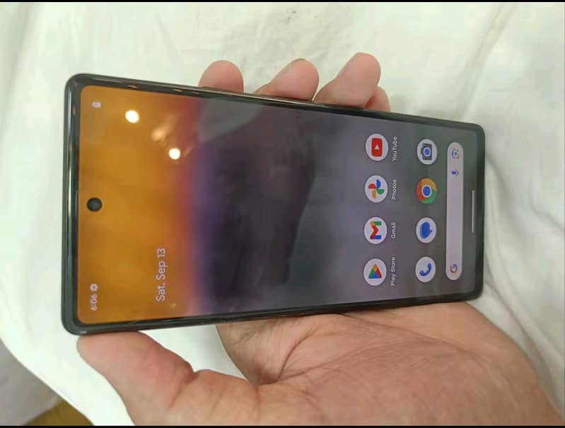 Google Pixel 6a 5