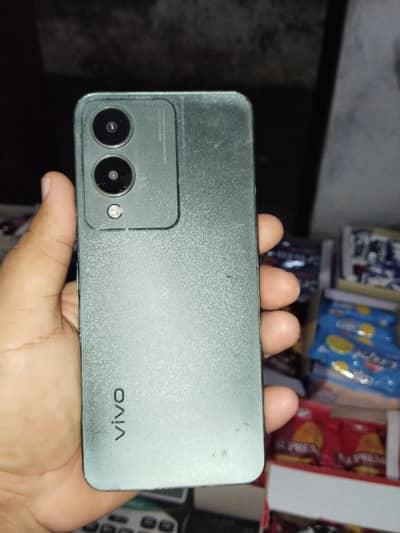 Vivo Y17s 6+6/128 for sale only phone kit finger stip ka issue hai