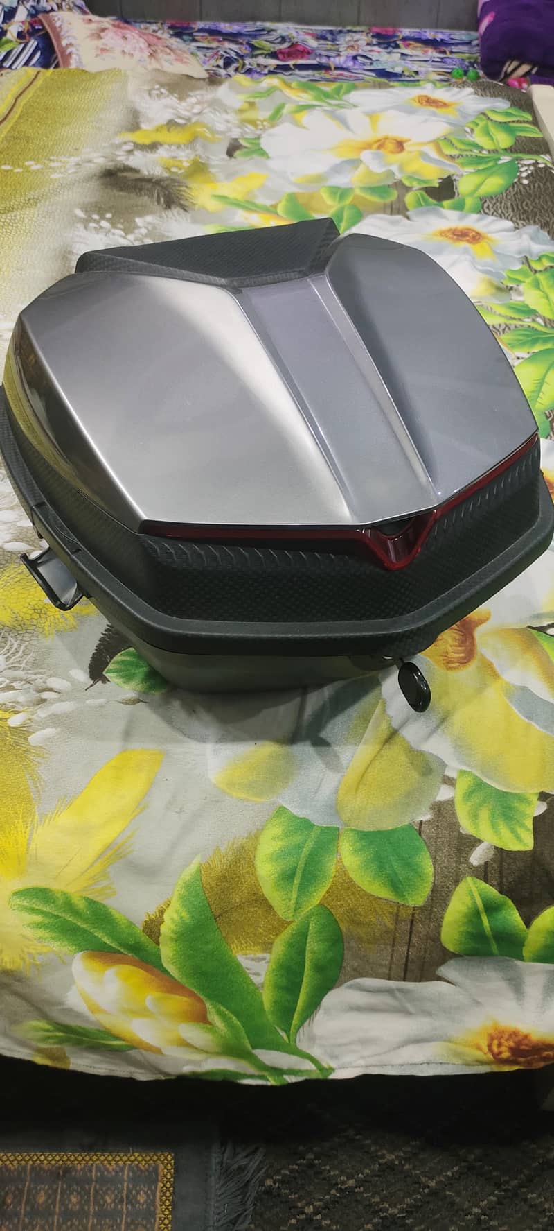 tail box 1