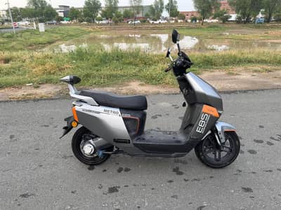 Metro E8S Electric scooty for sale