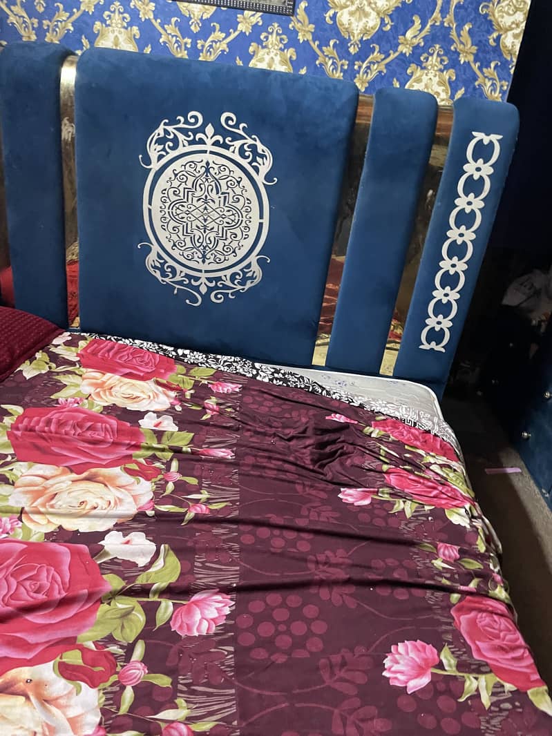 King bed 2