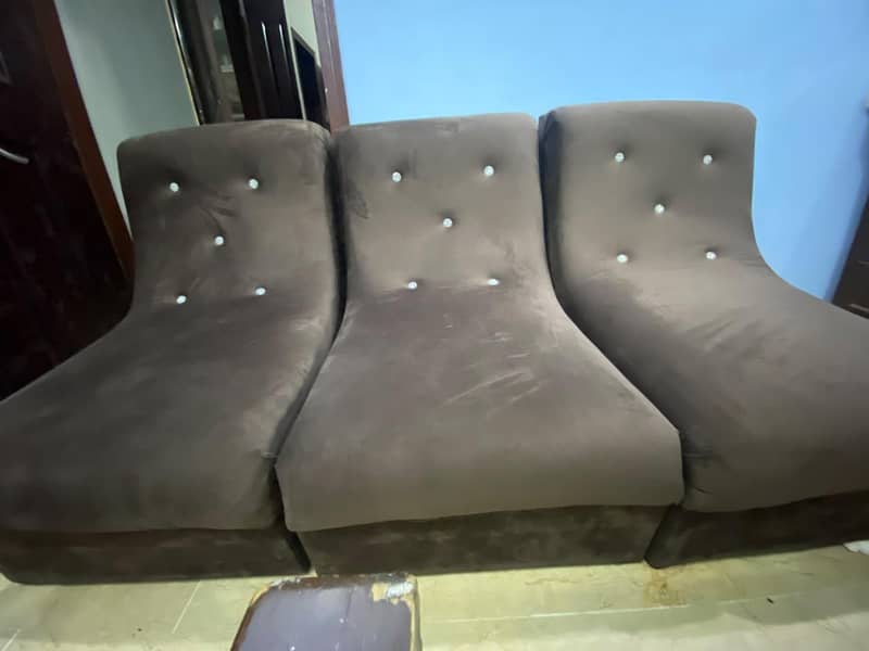 4 pieces sofas. . . 1