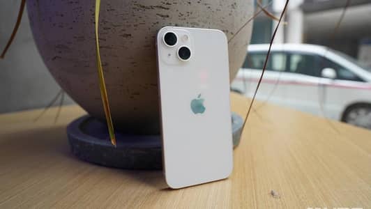Apple iPhone 13