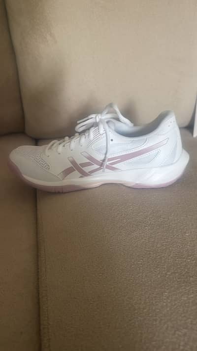 ASICS Running Shoes – Brand New (Wrong Size)