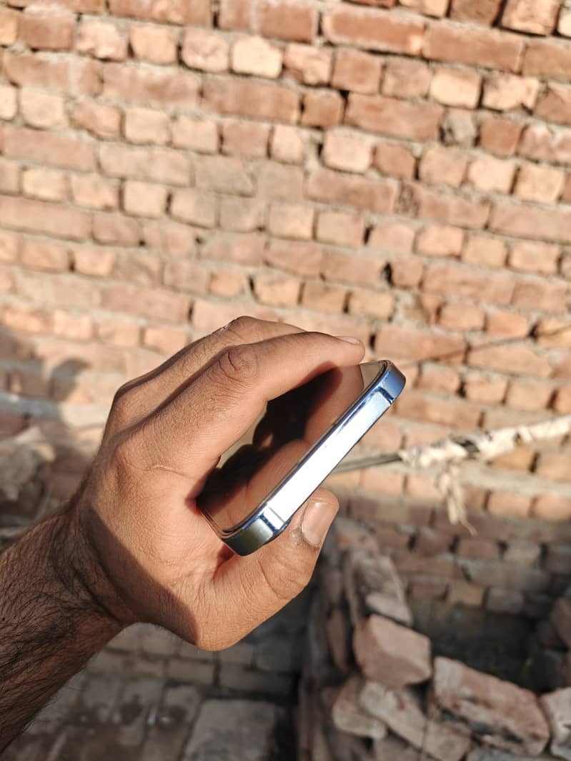 iPhone 13 Pro 3