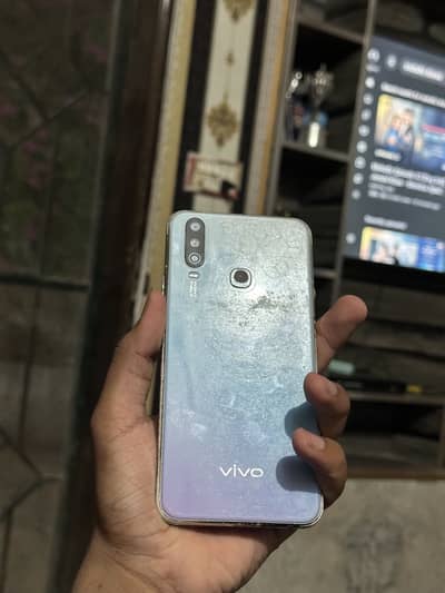 Vivo Y17