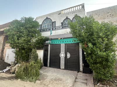 University road beside khaadi 3rd street rehmat park