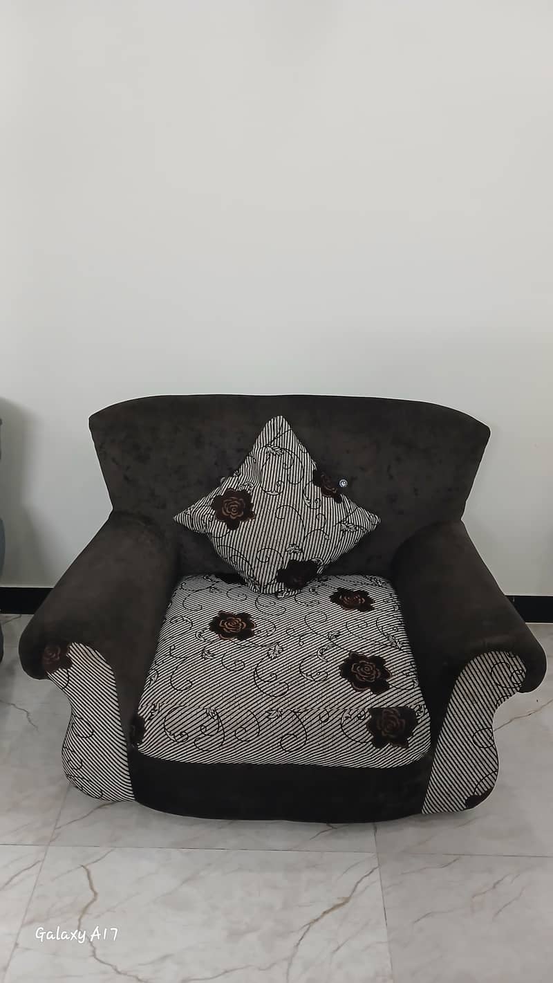1+2+3 sofa set 0