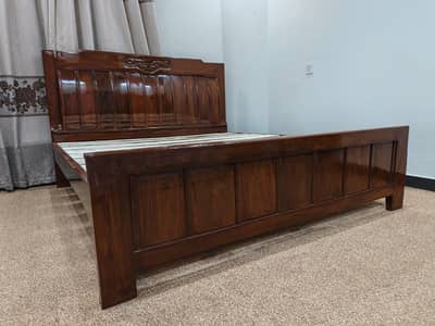 King Size solid wood brand new condition bilkul use nhi hwa