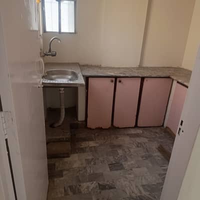 Sale flat 2bed. d. d Munir Arcade 3rd corner Johar mor