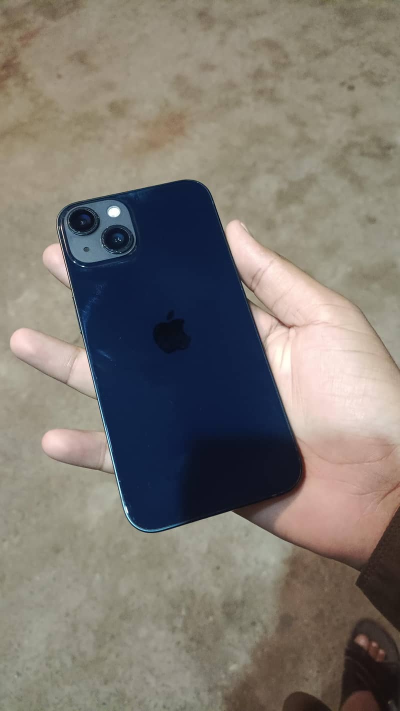 Apple iPhone 13 0