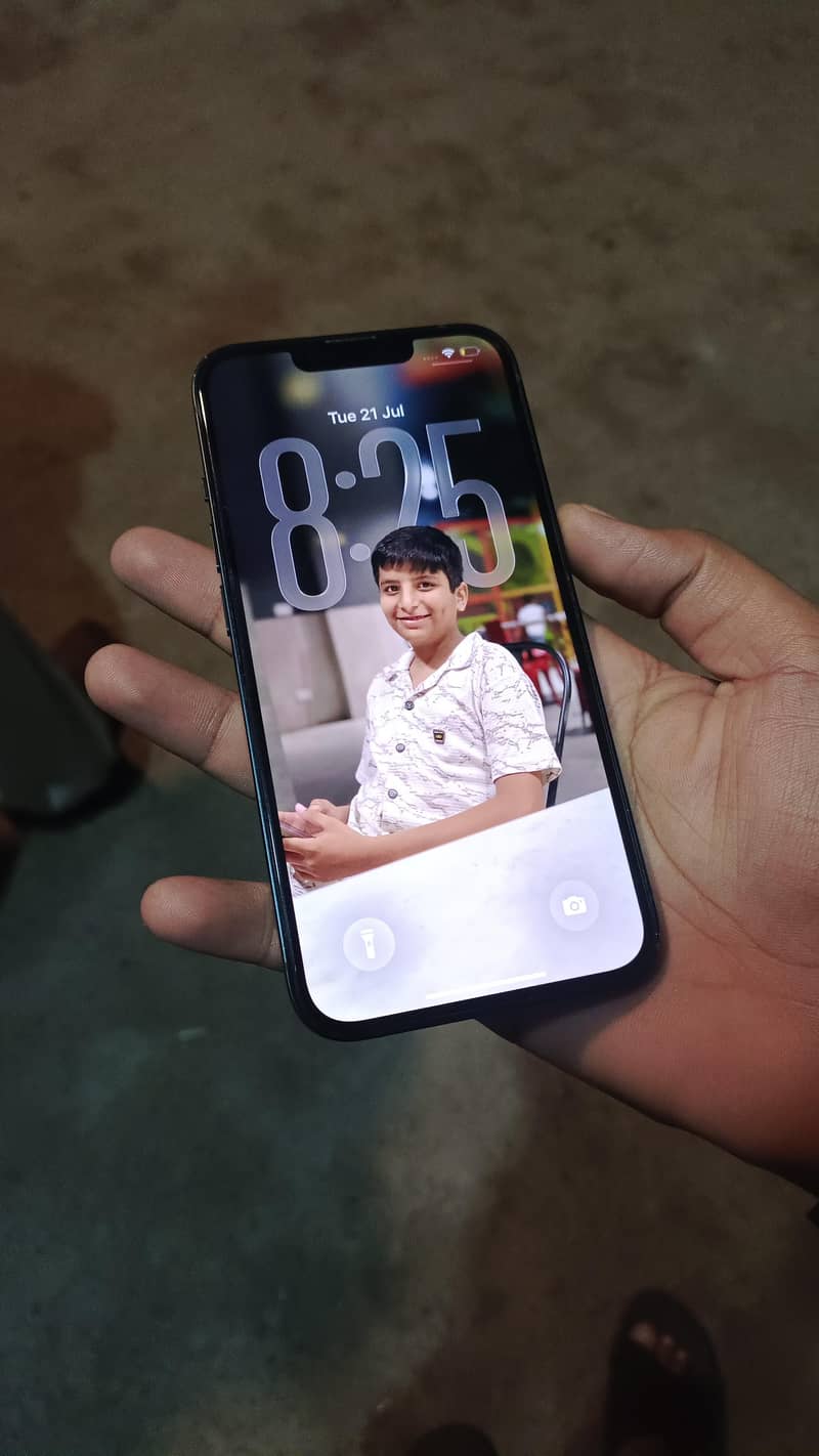 Apple iPhone 13 3
