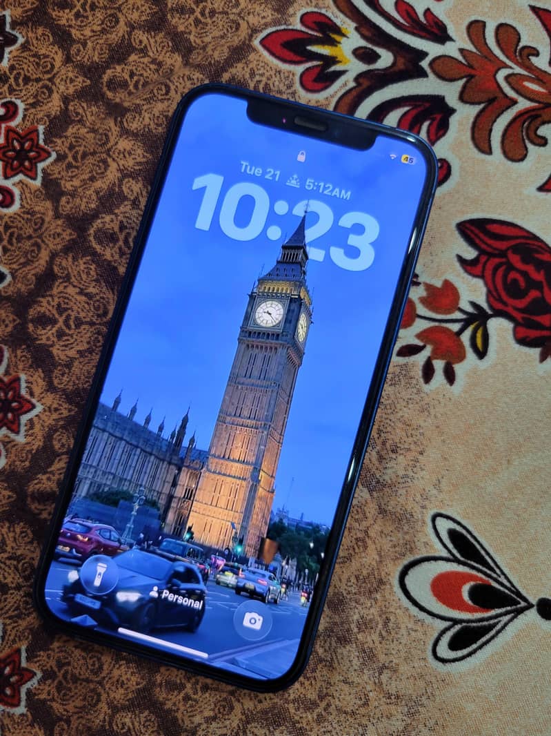 Apple iPhone 12 0