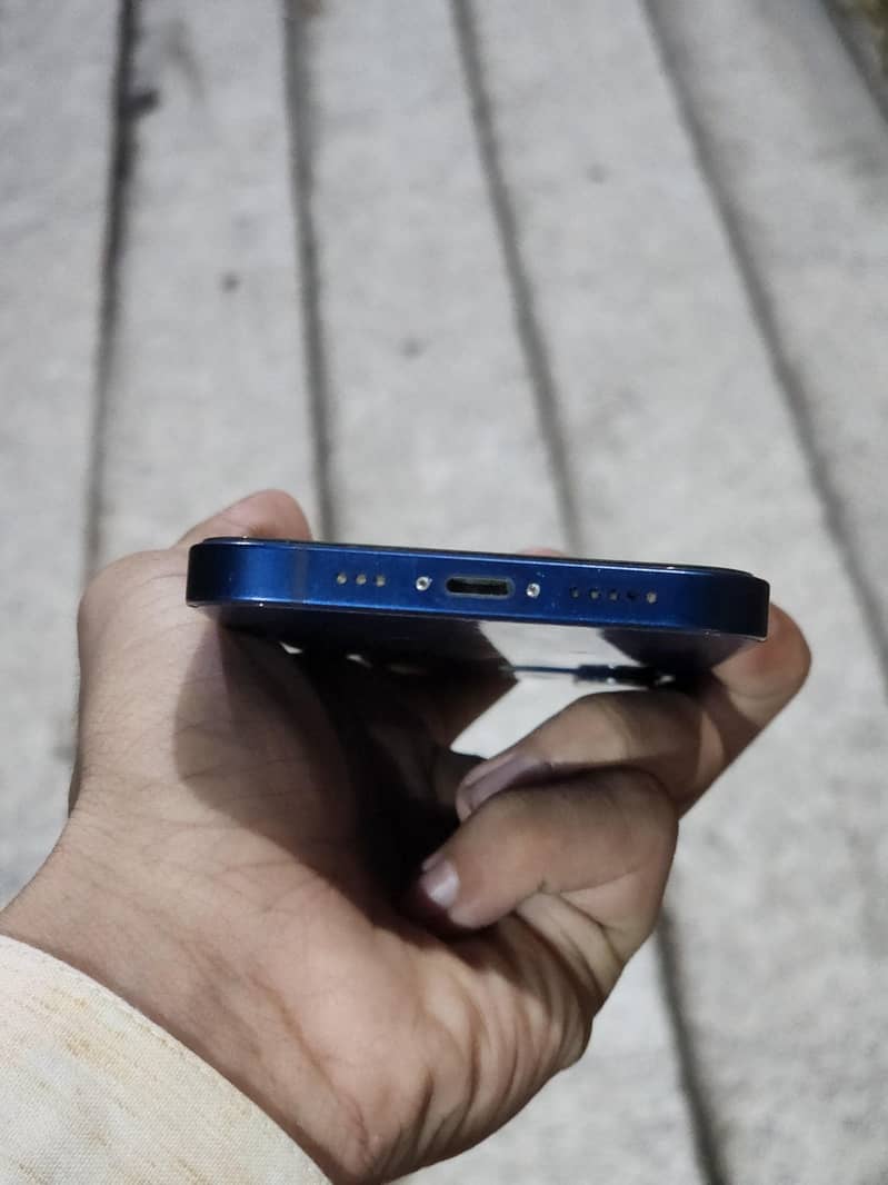 Apple iPhone 12 13