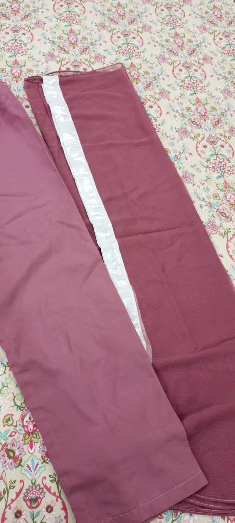 maxi available 3