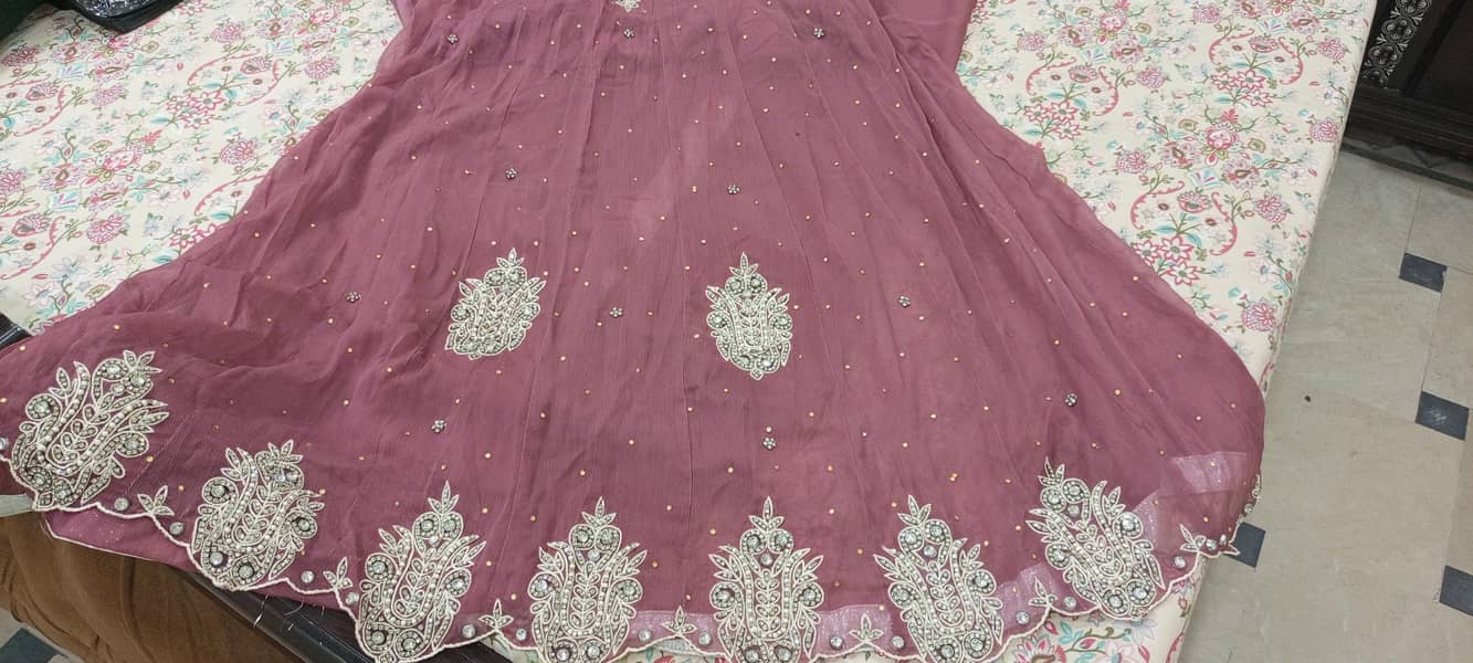 maxi available 4