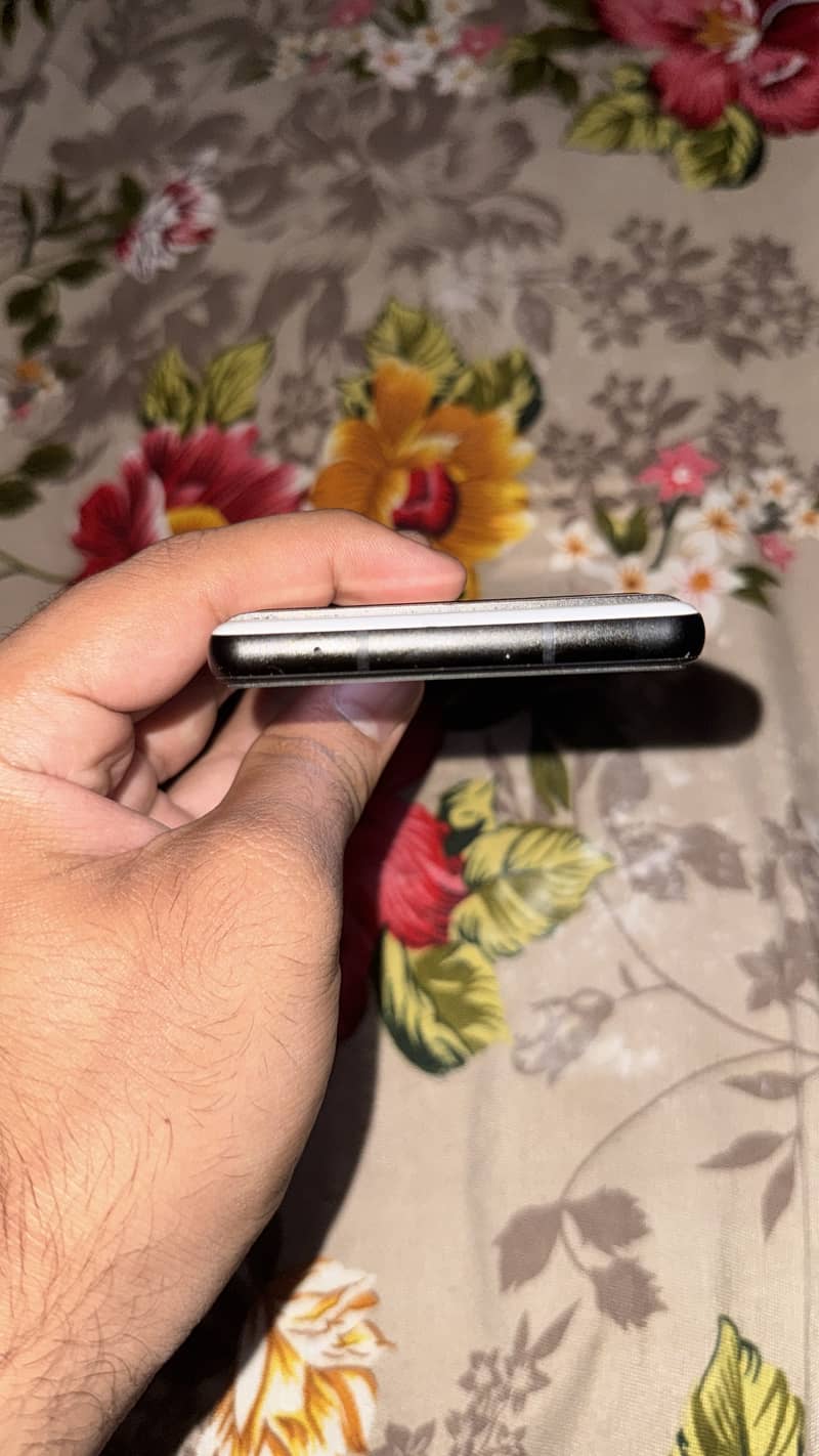 Google pixel 6a 3